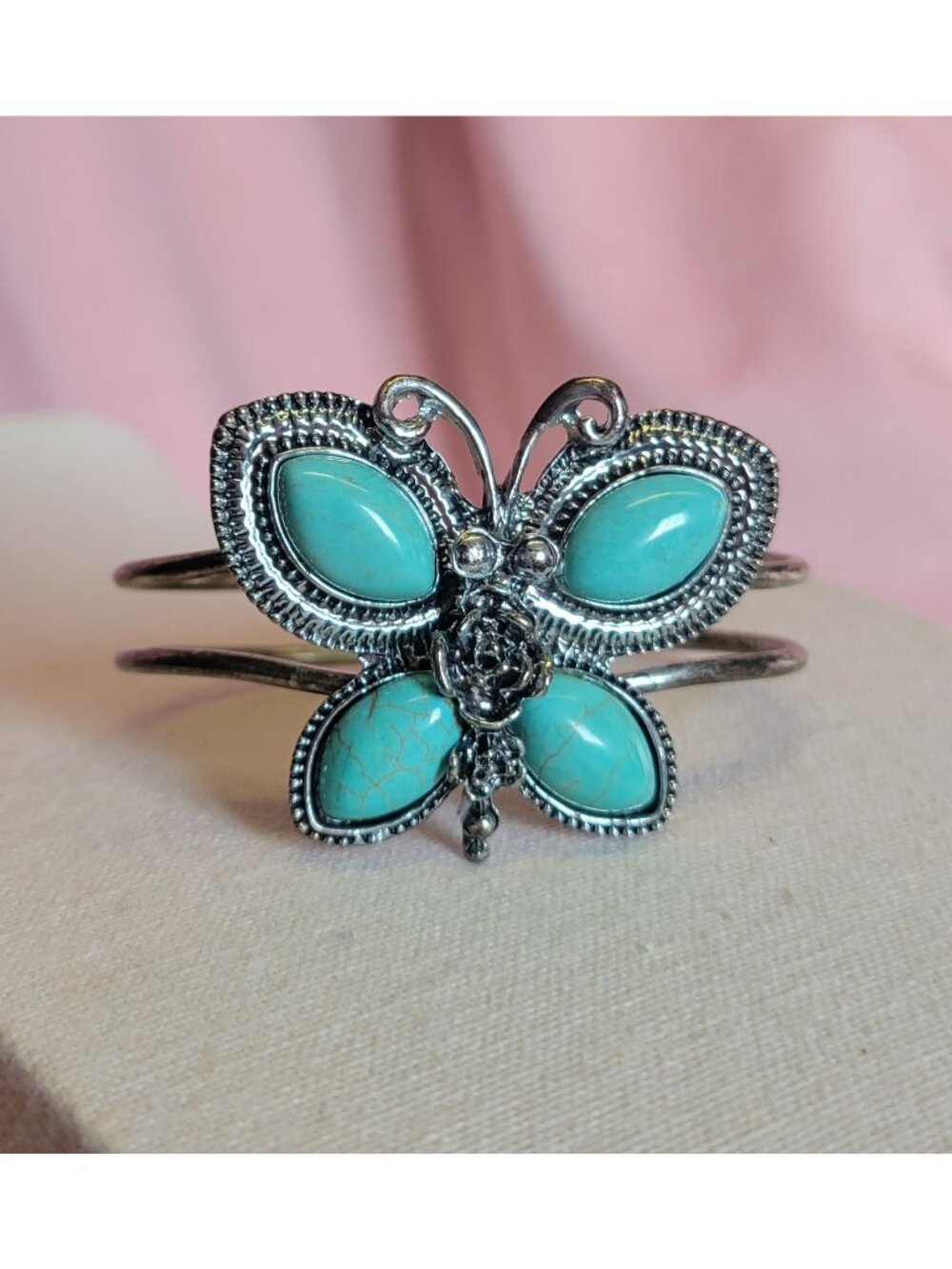 Silver tone faux turquoise butterfly spring bangle costume bracelet B1A